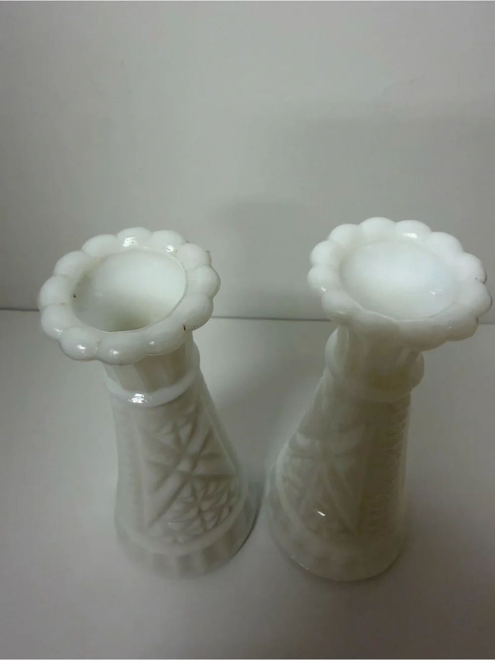Set of 2 Anchor Hocking Stars and Bars bud vase